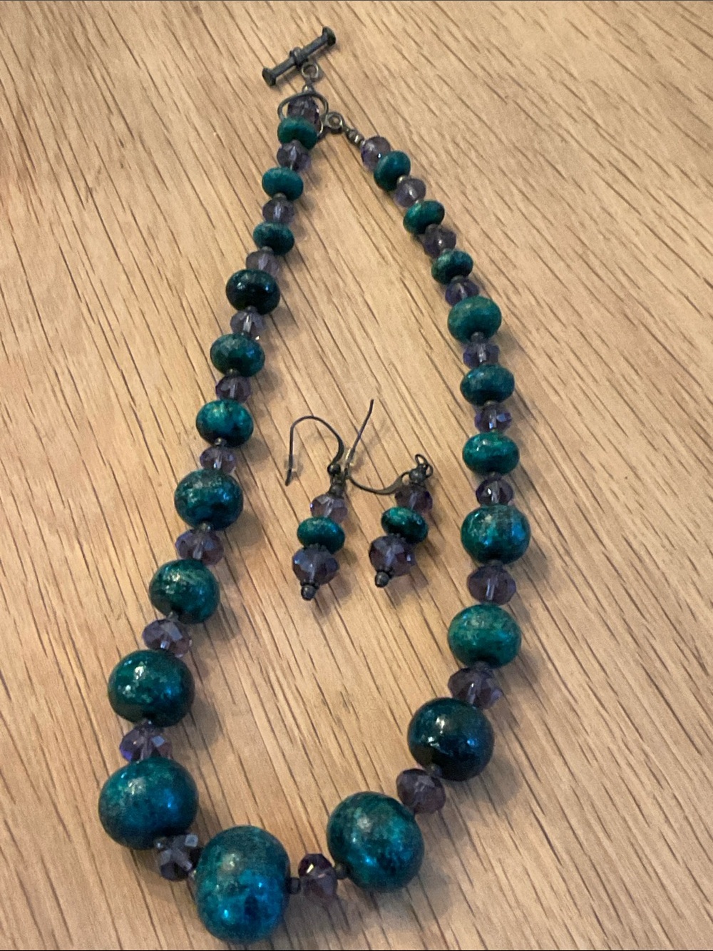 Beautiful Green Stone and Amethyst Colored Bead Necklace With Earrings.